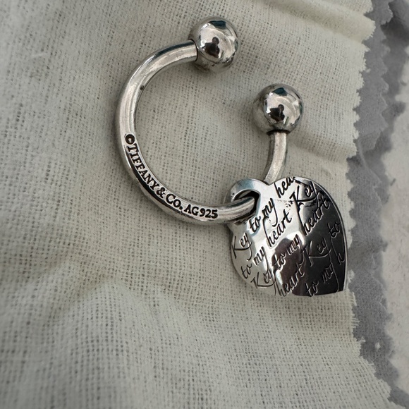 Tiffany and Co silver key ring - Picture 3 of 4